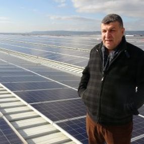 Güneşten ürettiği elektriği devlete satan iş adamı
