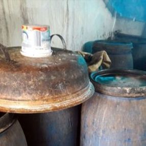 Adana'da evi içki imalathanesine çevirdiler