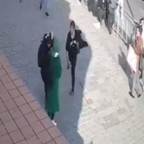 Saldırdığı başörtülü kıza mahkemede FETÖ'cü dedi
