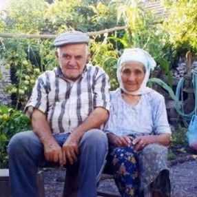 Yaşlı adam ve eşi aynı gün vefat etti