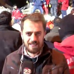 Deprem bölgesinde yerel televizyon muhabirinin zor anları