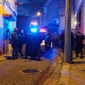 Denizli'de apartman sakinleri arasında bıçaklı kavga