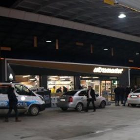 Kayseri'de akaryakıt istasyonu marketinde silahlı soygun