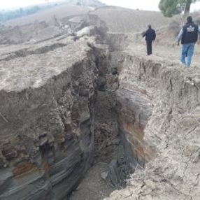 Adana'da meydana gelen heyelan paniğe neden oldu