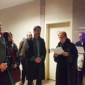 Avukatların adliyelerde 'çay' eylemi sürüyor