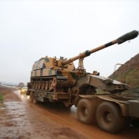 Suriye sınırına askeri sevkiyat hız kazandı
