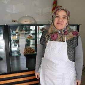 İş yerinin camını kırdı, sadaka kutusunu çaldı