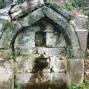 Trabzon’da 150 yıllık çeşmenin taşları çalındı