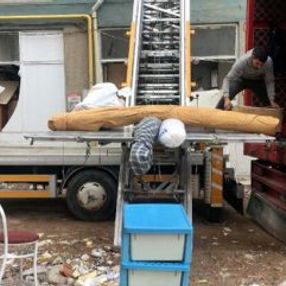 Depremzedenin eşyasını askeri kamyonlar taşıyacak