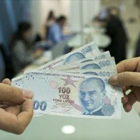 Banka müşterilerinden alınan ücret ve komisyonlar düşürüldü