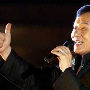 Jackie Chan koronavirüse panzehir bulanı ödüllendirecek