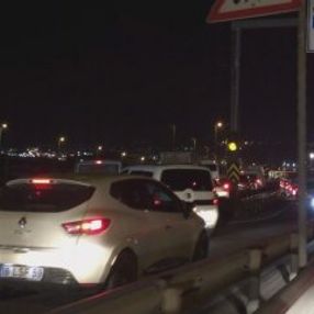 E-5’te geri geri giden araçlar pes dedirtti