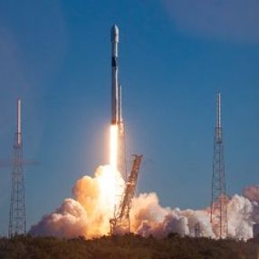 SpaceX, 60 internet uydusunu daha uzaya gönderdi