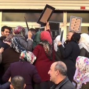 Diyarbakır HDP binası önünde gerginlik