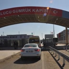 İran'a komşu ülkeler sınır kapılarını kapattı