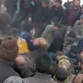 Van'da enkaz altında kalan bir çocuk çıkarıldı