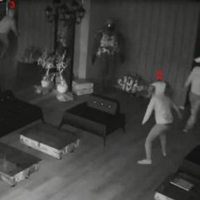 Antalya'da, aynada kendini gören hırsız panik oldu