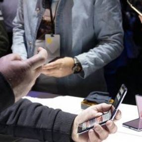 Samsung, koronavirüs tespit edilen fabrikasını kapattı