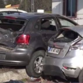 Silivri'de iki öğrenciye otomobil çarptı