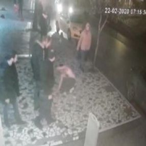 Fatih'te kadına saldıran adama vatandaşlardan dayak