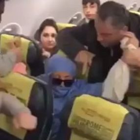 Uçakta bomba olduğunu söyleyince tutuklanan kadına tahliye