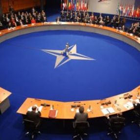 NATO olağanüstü toplandı
