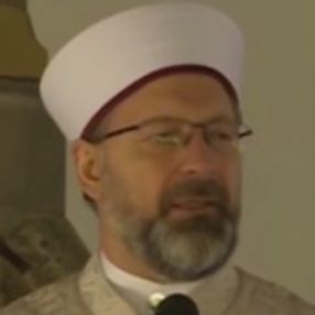 Camilerde şehitler için eller semaya kalktı