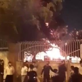 İran'da koronavirüs tedavisi görenleri yakmaya çalıştılar