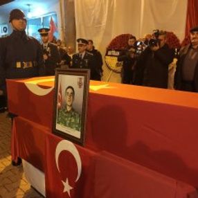 Batman şehidini uğurladı