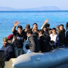 Göçmenler, Sakız Adası’na doğru yola çıktı