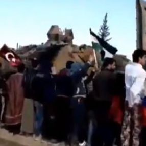 İdlib halkından Türk askerine coşkulu karşılama