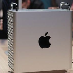 3 bin 200 TL'lik Mac Pro tekerleklerinde kilit sistemi bulunmuyor
