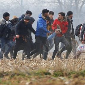 AB'den sığınmacılara karşı plastik mermiye yeşil ışık