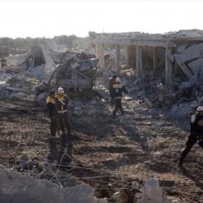 Rusya'dan İdlib'e saldırı: 16 sivil öldü