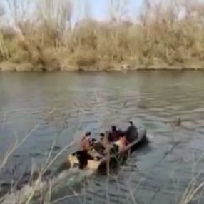 Göçmenlerin Meriç Nehri'ni geçtiği anlar