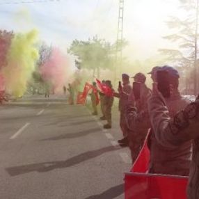 Van'da komandolar Suriye’ye uğurlandı