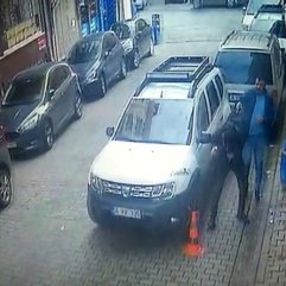 Esnafı, karısını ve kızını vuran adam yakalandı