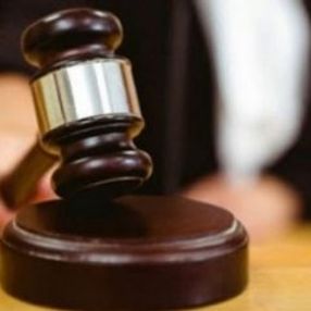 Müdürüne 'beceriksiz' diyen 12 işçi kovuldu