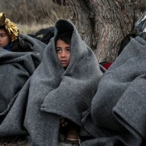 AB: Mültecilere 2 bin euro verelim, gitsinler