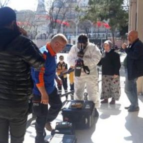 Dezenfekte çalışması 11 öğrenciyi hastanelik etti
