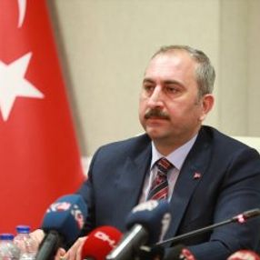 Bakan Gül: Cezaevlerindeki görüşler ertelendi