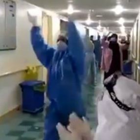 İran'da hastanede çalışanlar eğlenceden vazgeçmedi