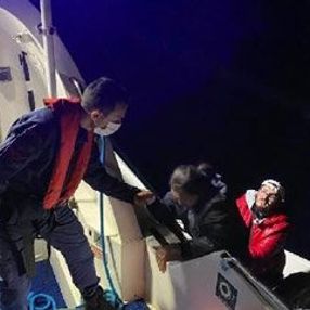 Yunan askerlerinin ölüme terk ettiği göçmenler kurtarıldı