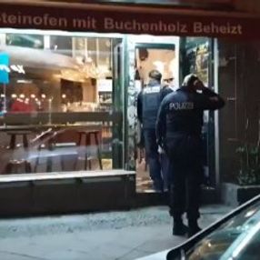 Almanya'da eğlence mekanlarına polis kontrolü