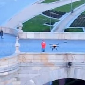 İspanya'da karantinaya uymayanlara drone'lu uyarı