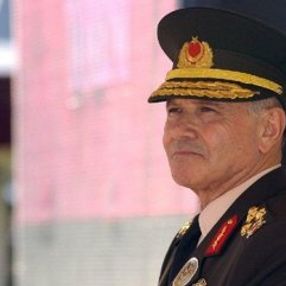 Aytaç Yalman, koronavirüs nedeniyle hayatını kaybetti