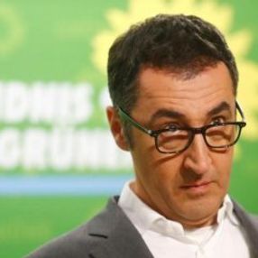 Cem Özdemir koronaya yakalandı