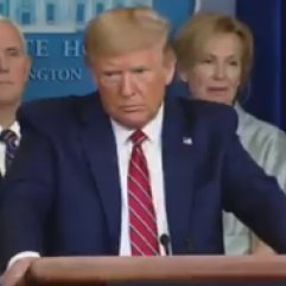 Trump NBC muhabirini azarladı