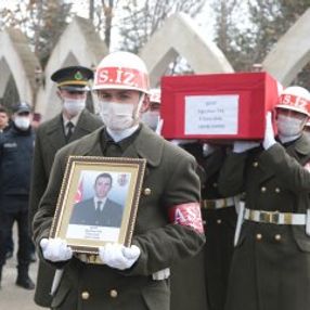 İdlib şehidi Kahramanmaraş'ta son yolculuğuna uğurlandı