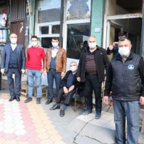 Kahramanmaraşlı hayırsever 5 bin adet maske dağıttı